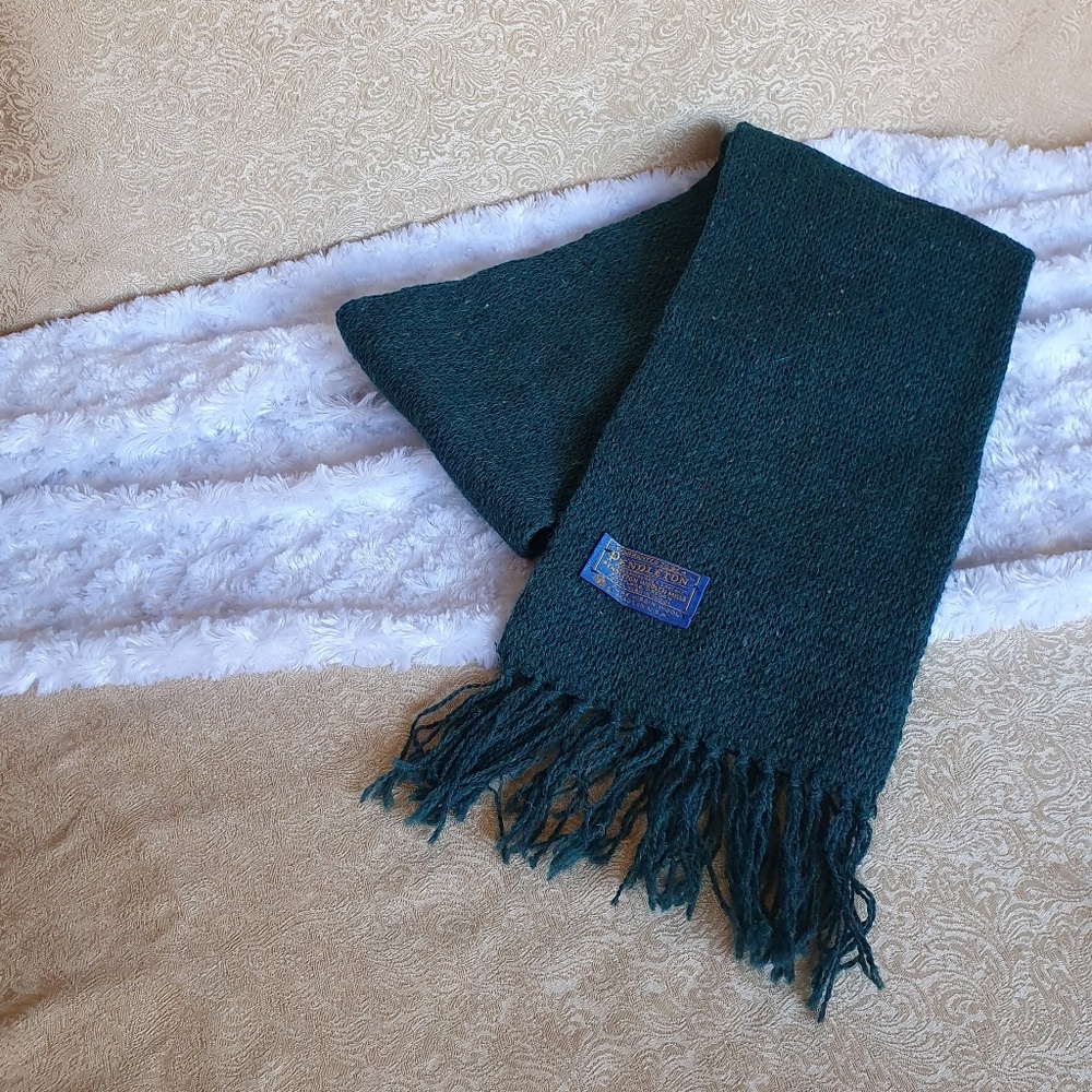 Pendleton woolen mills scarf